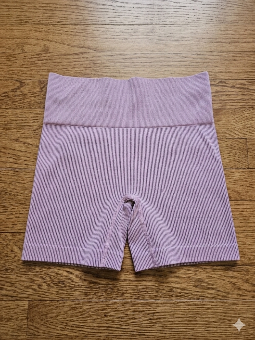 Colsie Ribbed High-Waist Sporty  Bike Shorts Size M Soft Stretchy